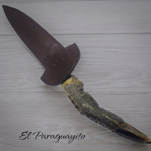 Cuchillo Verijero de acero al carbono garra de Ñandú 10 cms