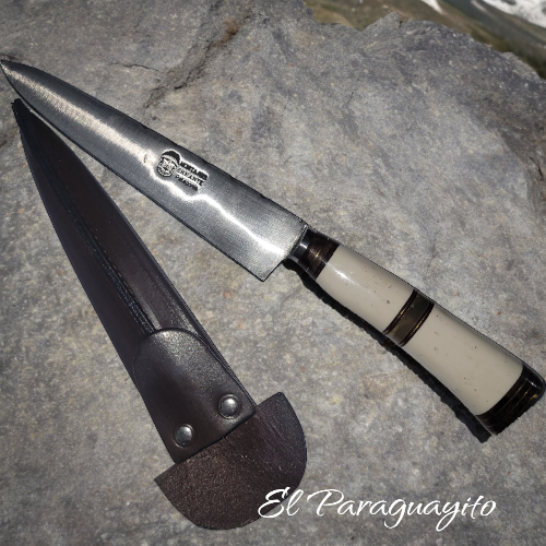 Cuchillo Facón de acero al carbono mango hueso buey 20 cms